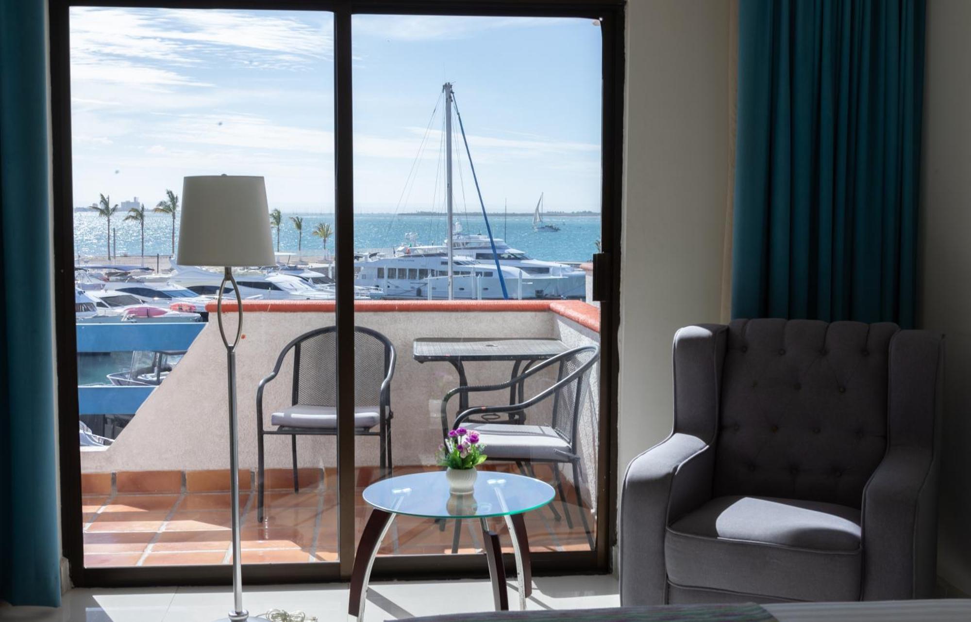 The Westmarine Waterfront Hotel La Paz Kültér fotó